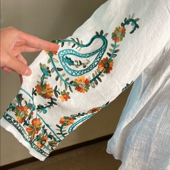 Hope Springs Embroidered White Boho Top Size L - Picture 3 of 8